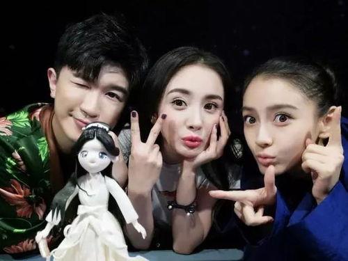 闺蜜进娱乐圈吃瓜,揭秘明星幕后吃瓜故事